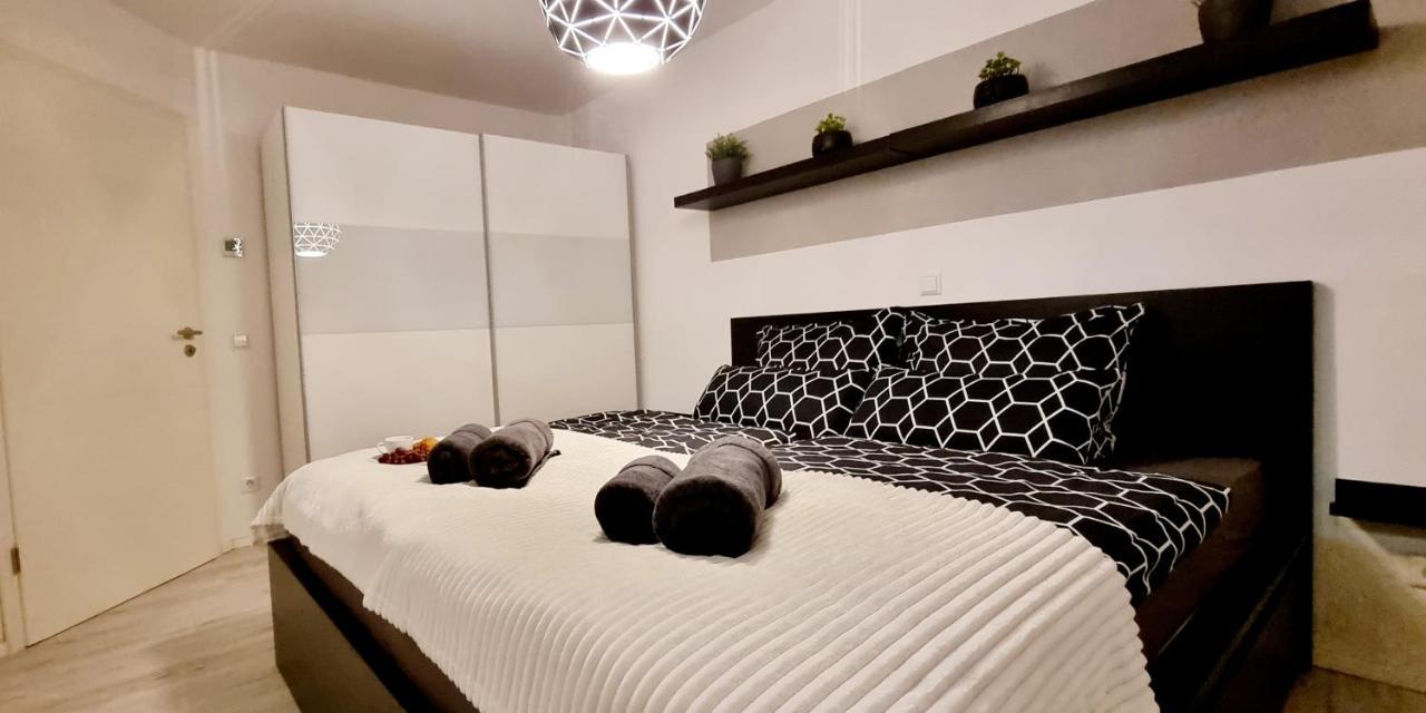 New Modern Selfcheckin Publicfreeparking Highspeed Wifi Kingsizebed Lejlighed *